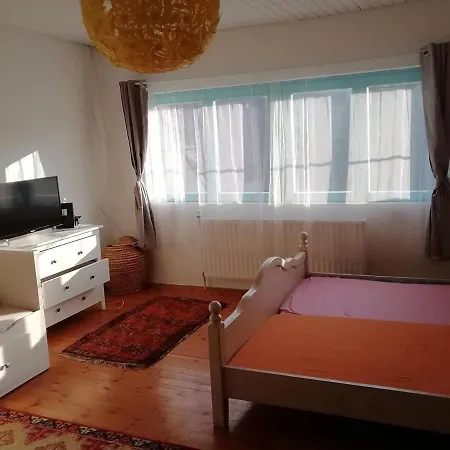 Guest house Makvirag - Es Szobak - Prepay Zebegeny